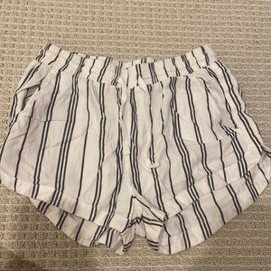 Billabong cute shorts